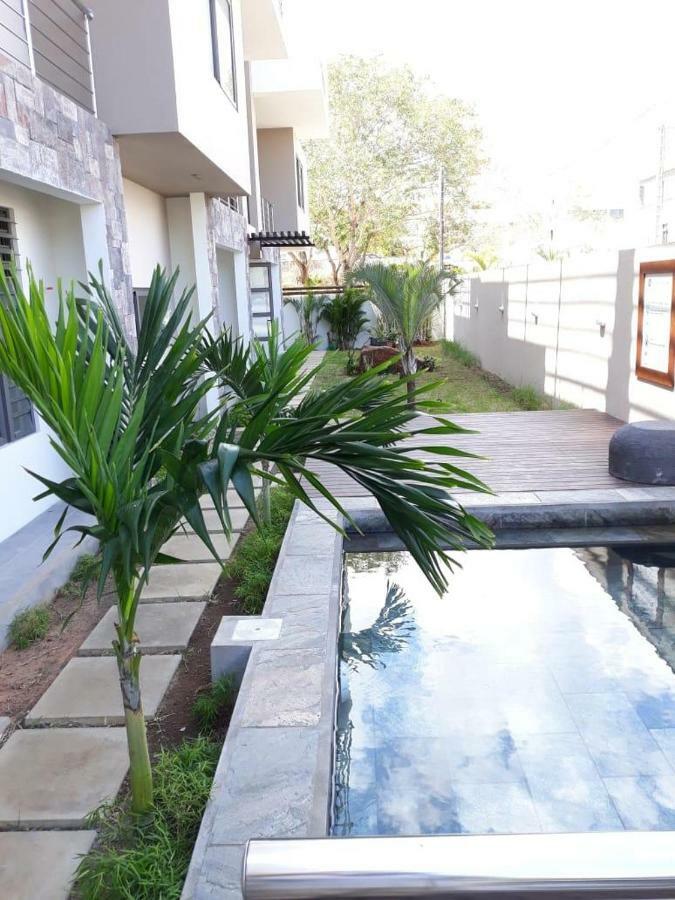 2 Bedroom Flat 15 Mins Walk From Flic En Flac Beach Eksteriør bilde